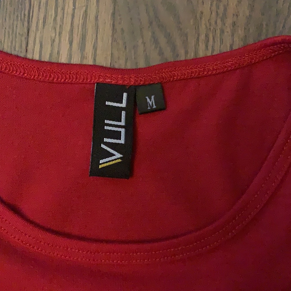 High Neck Tank - Picture 2 of 4